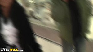 Пикапер развел казашку-азиатку на минет в туалете