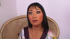 Порно кастинг азиатской милфы