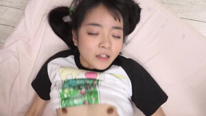 Японский отчим безжалостно трахает 18 летнюю падчерицу с косичками